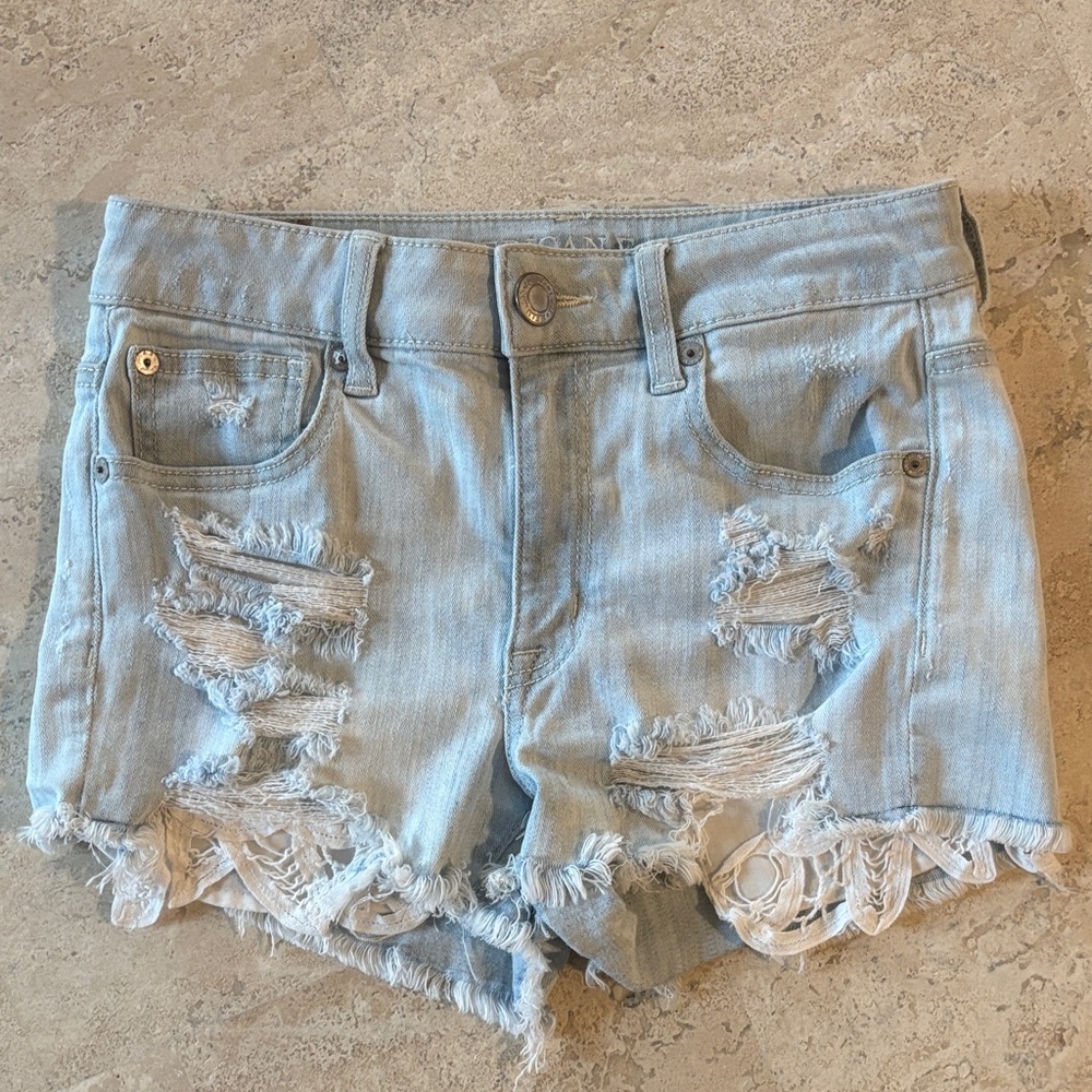 American Eagle‎ size 2 hi-rise shortie Distressed Light Blue Denim Shorts